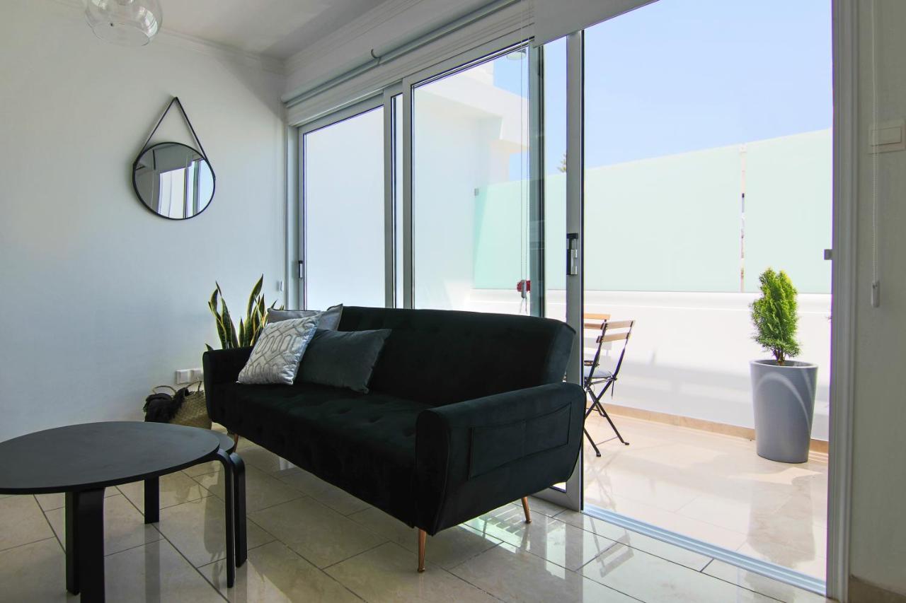 شقة Phaedrus Living: Seaside Luxury Flat Lighthouse 62 بافوس المظهر الخارجي الصورة